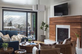 Jackson Apartment | Outpost: One Town Hill 405