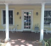 Modesto House | The Big Yellow House - Private Suite