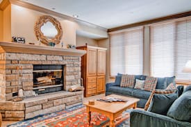 Highlands Townhomes Apartment | Highlands Slopeside 208