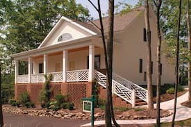 Glade Springs Cabin | Chestnut Hill 4 Bedroom Lodge