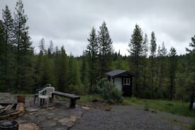 La Grande Cabin | The High Road off grid Small Log Cabin