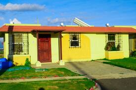 Portmore House | Wongs Accommodations, Your place of relaxation.