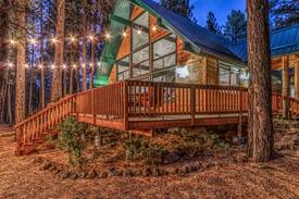 Pinetop Cabin | Christmas Tree Cabin- Beautiful Cabin in the Pines