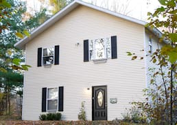 Boyne City Cabin | ThistleDew Cottage Professionally Clean & secluded