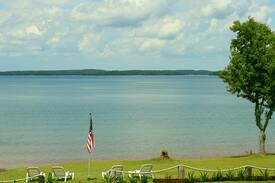 Hartwell House | Lighthouse Cottage Lake Hartwell