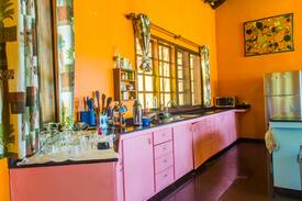 Kutani House | RAS KIROKO