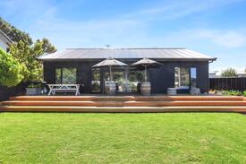 Goolwa South House | The Skating Minister on Bunyip- wifi+pet friendly
