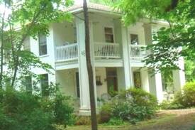 Fred Bed & Breakfast | Serenity Woods