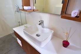 Thoum Bed & Breakfast | Casa de Thoum (Batroun): NARANJA Room