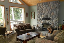 Bridge Lake Cabin | The Loony Bin - Bridge Lake Waterfront Cabin