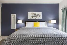 Barbican Apartment | Laze Solace Studio Apartment
