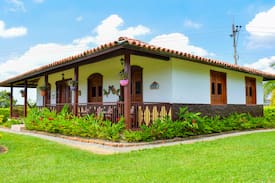 Armenia Cabin | Finca Rionegro Rancho La Soledad Montenegro Q