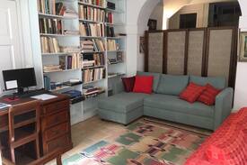 Old Town Apartment | The professor's studio