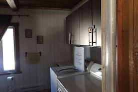 La Malbaie House | Maison Petoche 450$ 2 nuits/8 pers. Add 125$ /jour
