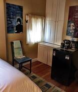Golden House | The Wee Town Cottage (Mini Suite)
