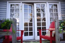 Batesville Cabin | Mechums Cottage Retreat, Crozet: Wine Country!