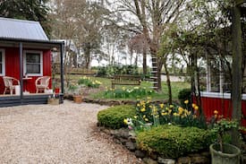 Oberon Cabin | St Clements Cottage