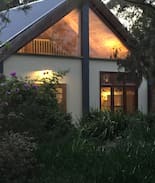 Somers House | Somersea Cottage. Very close to the beach and cafe
