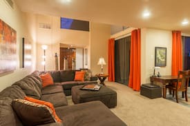 South Scottsdale Apartment | SANITIZED - McCormick Ranch Maravilloso - Lake front Villa inside Scottsdale Resort - By PADZU