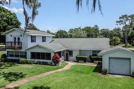 Sylvan Shores House | The Lake Clay Beach House