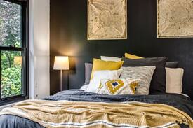 Olinda House | Magnolias on Mernda. Your own peaceful retreat