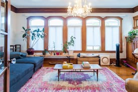 Central Richmond House | Charming and Spacious Central Richmond home