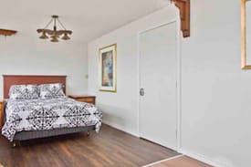 Fallsview Apartment | Happy Wanderer #4...Fallsview Hotel District!