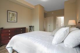 Bedford House | Amesbury Gate
