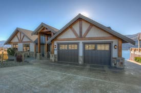 Chelan House | Lakeside Bluff at The Lookout at Lake Chelan