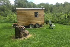 Armagh Other | “The Meadow” Shepherds Hut @ Ballymartrim Wood