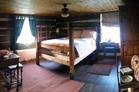Martinsburg House | Harrigan's Historic Hideaway