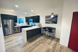 Victor Apartment | Blue Rock Condo #11