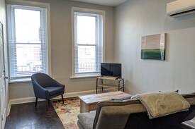 Heart of Chicago Apartment | GOATHOTE | NEW 1/1 APT | ARTSY PILSEN NEIGHBORHOOD