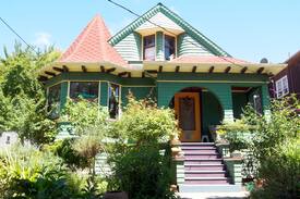 Central Berkeley Cabin | The Goldfinch Cabin has history