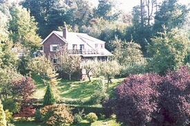 Wadhurst Bed & Breakfast | Spring Cottage Bed and Breakfast