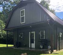 Frogue Cabin | A & C Cabin