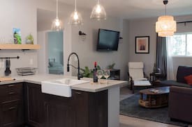 Nelson House | Rosemont Garden Suite