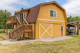 Anacortes Apartment | Guemes Island studio on woodlands
