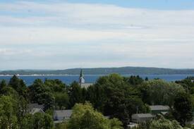 Harbor Springs House | Harbor View Lookout