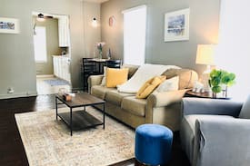 Des Moines House | Cozy bungalow steps away from IA State Fairgrounds