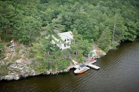 Severn Cabin | Lakeside Bluff- MacLean Lake, Muskoka-Severn area
