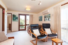 Forest Hill Apartment | Glenmore Homestyle Accommodation