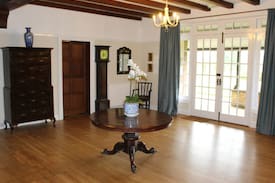 Carlisle House | Glingerbank, Sleeps 30, Pets allowed, Hottub, Lift