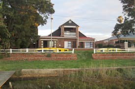 Nelson Mandela Bay House | Rivers Edge Redhouse
