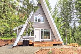 Courtenay Cabin | Forbidden Plateau Cabin. A mountain oasis !...