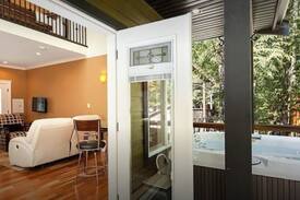 Shawnigan Lake Cabin | Kinsol Cottage Escape