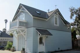 Westside Santa Cruz House | Carriage House on West Cliff Drive 18-0090