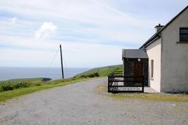 Portmagee House | Ballinskelligs Co. Kerry glen view stfinansbay