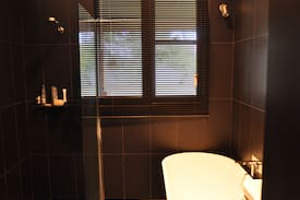 Rutherglen House | Pomegranate House