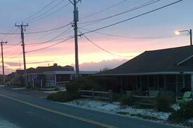 North Truro Apartment | Seasong Cottage
